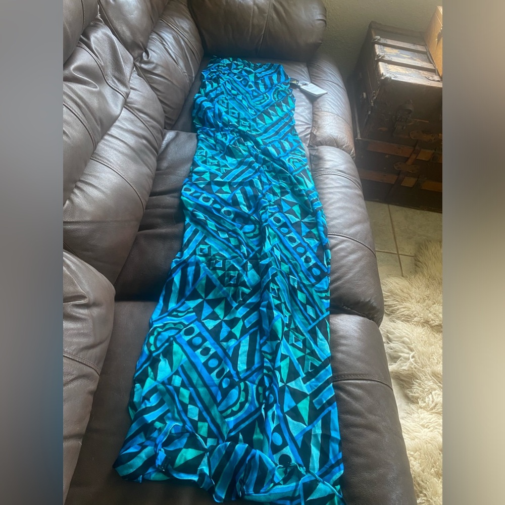 Bob Mackie scarf